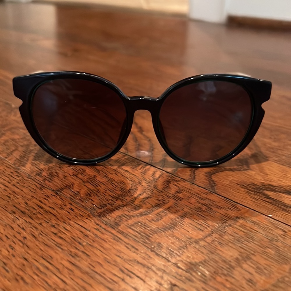 Fendi Lines Sunglasses